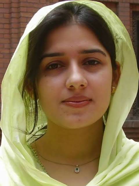 Maham Noor SKINOVA review